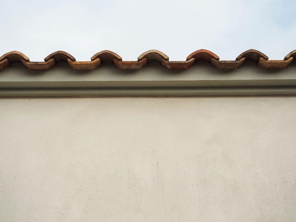 połączenie dachu ze ścianą szczytową